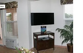 Island Palm Marina Villas Freeport