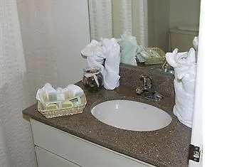 Island Palm Marina Villas فريبورت