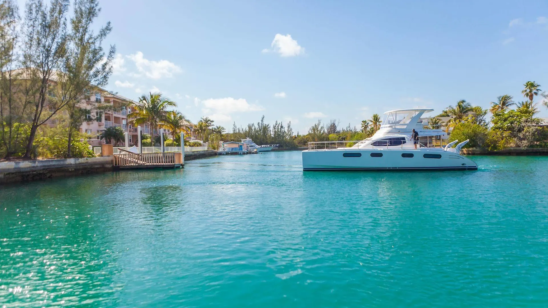 Island Palm Marina Villas فريبورت